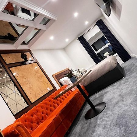 53 Luxury Rooms 梅努斯 外观 照片