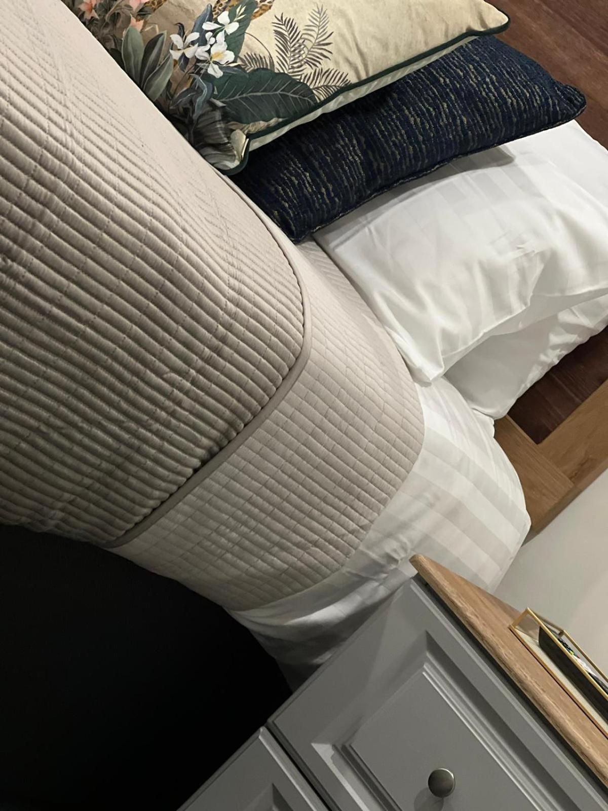 53 Luxury Rooms 梅努斯 外观 照片