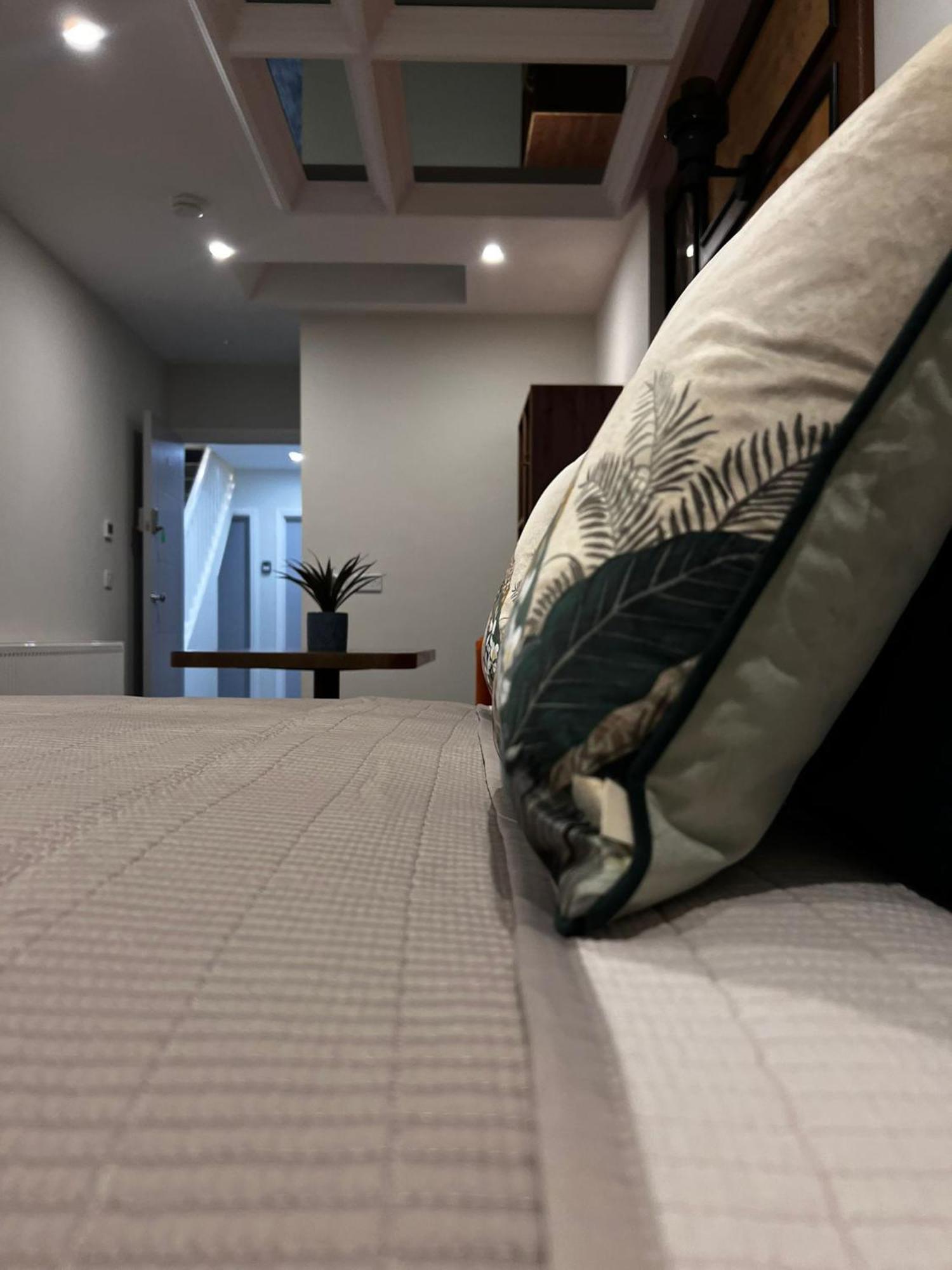 53 Luxury Rooms 梅努斯 外观 照片