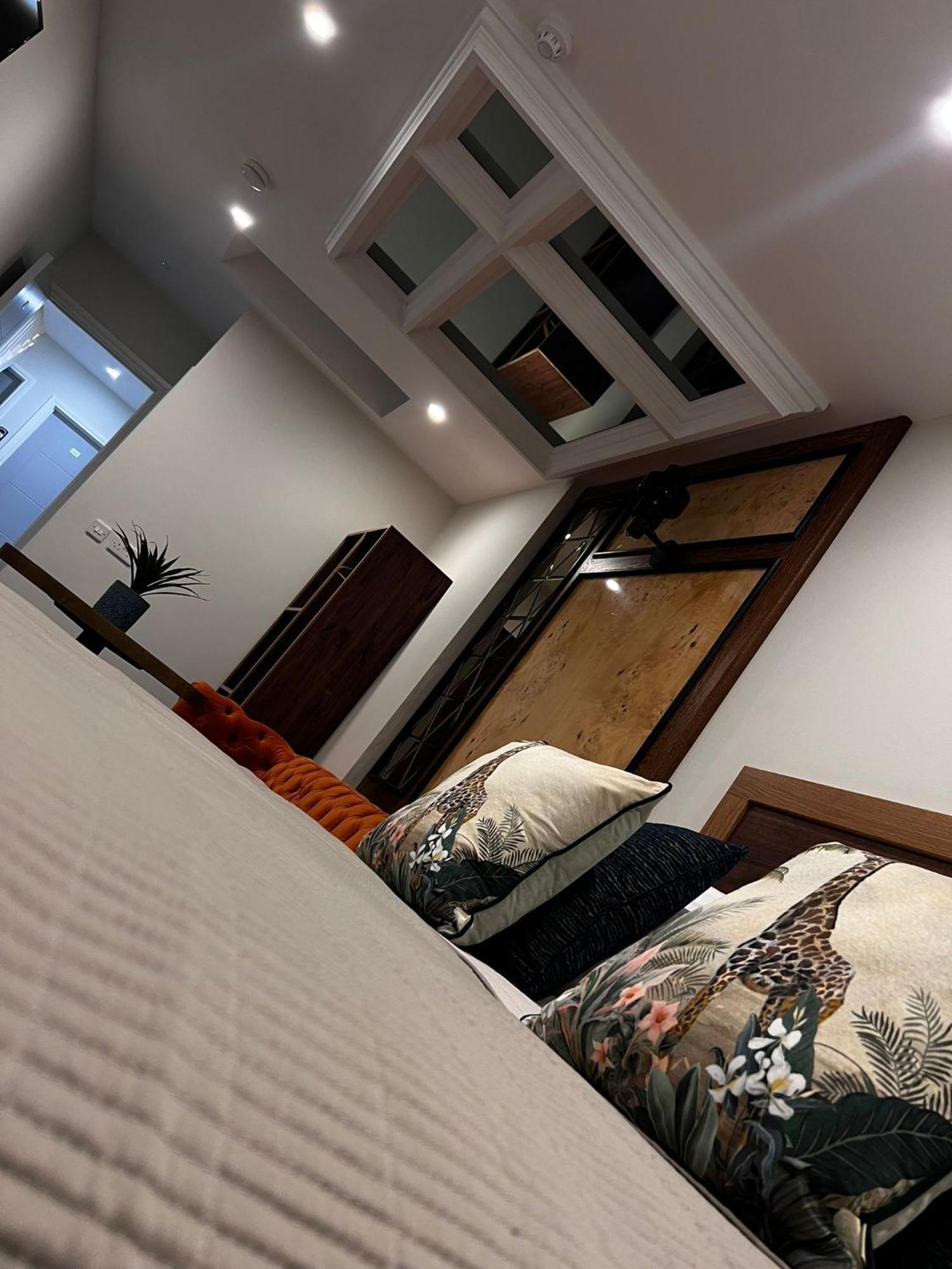 53 Luxury Rooms 梅努斯 外观 照片